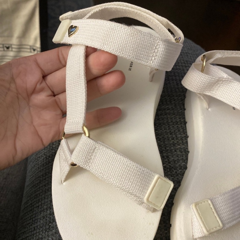 White Stoney Clover size 6